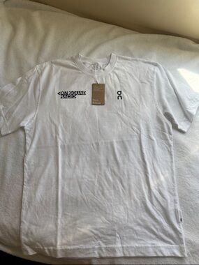 On Running White Men’s Short Sleeve 'On Squad Race' Graphic Tee